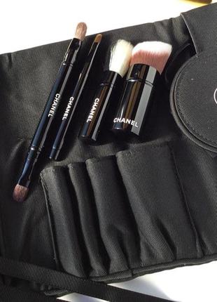 Набiр пензлiв motif chanel