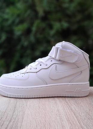 Жіночі зимові високі кросівки | nike air force 1 mid triple white high winter | білі | шкіра | штучне хутро, :36