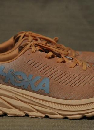 Найлегші фірмові кросівки персикового кольору hoka one w rincon 3 франція 42 р. (27 см.)