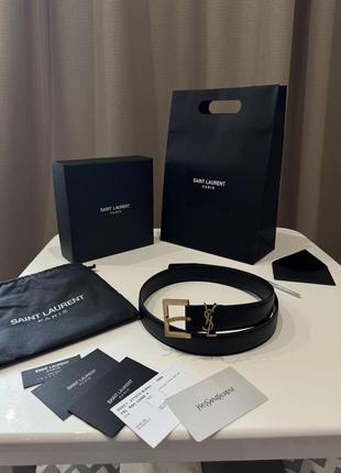 Кожаный ремень в стиле бренда yves saint laurent (ysl) черный ив сен лоран