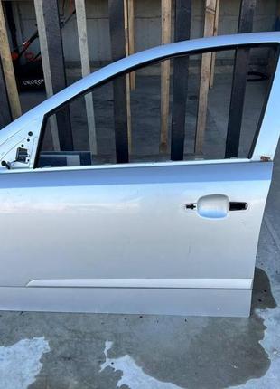 Двері передні ліві opel astra h 93192036