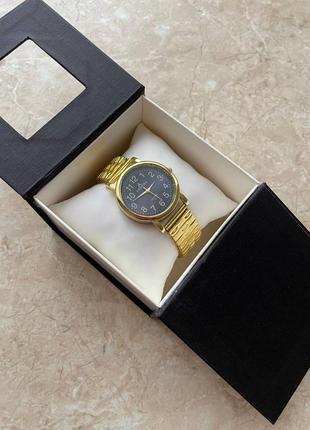 Класичний золотистий чоловічий наручний годинник6 фото