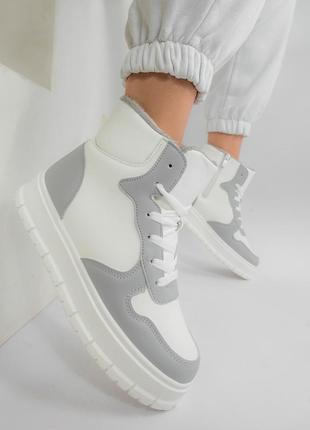 Жіночі кросівки 65283 білі еко шкіра