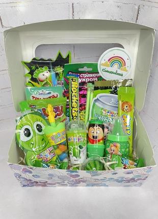 Сюрприз для ласуна, цукерки для дитини, солодкий бокс для малюків