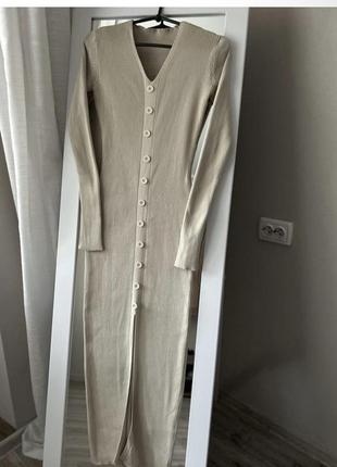 Платье миди ским по фигуре в утяжелике