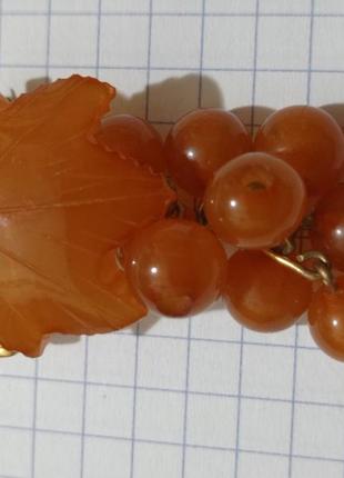 Янтарь, брошь янтарная круглая с подвесками