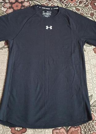 Футболка under armour