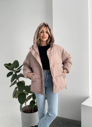 Жіноча матова зимова тепла куртка на підкладці з капюшоном