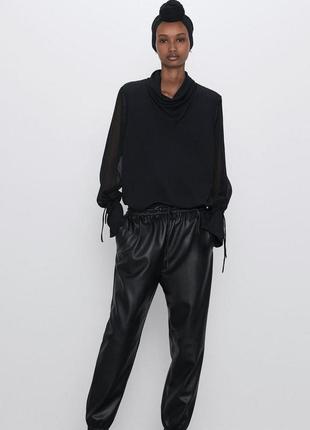 Черные брюки zara кожаные брюки zara кожаные джоггеры zara