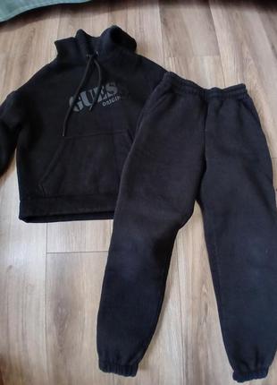 Спортивний костюм