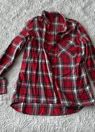 Рубашка в клетку красная