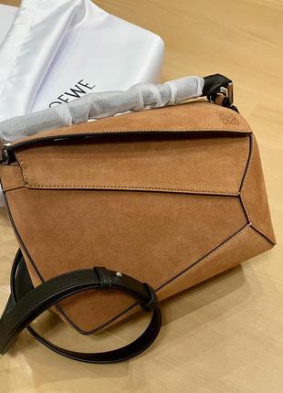 Стильна жіноча сумка loewe з коричневої замші