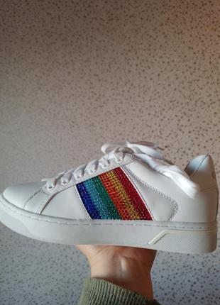 Сникерсы кеды кроссовки оригинал guess 36размер