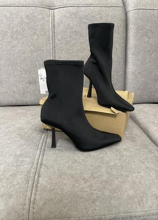 Mango zara ботильони носок