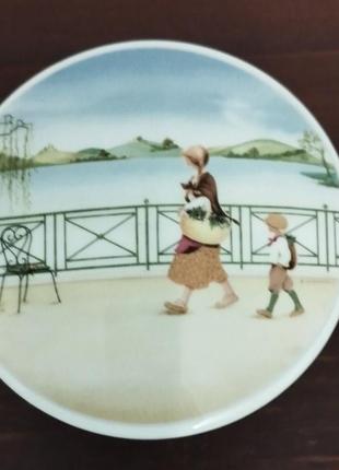 Красивая коллекционная шкатулка конфетница  villeroy&boch.