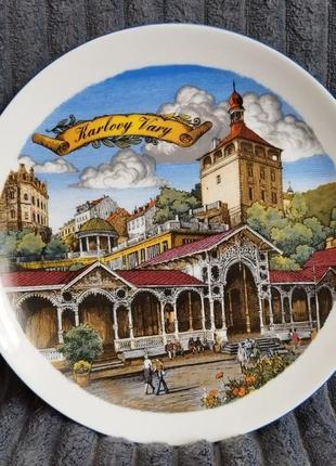 Красивая коллекционная тарелка "karlovy vary". диаметр 19см.