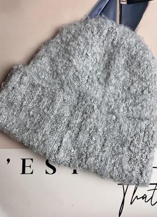 Шапка divided 2