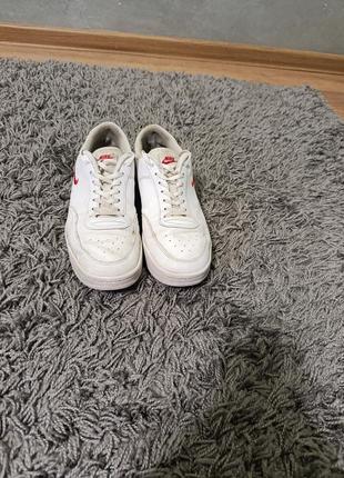 Кроссовки nike оригинал осенние, стильные.