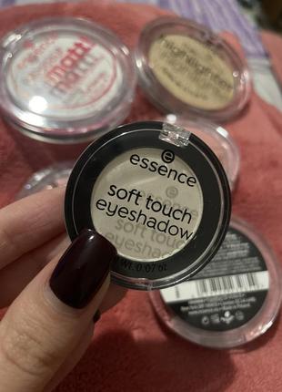 Тени, косметика, пудра essence