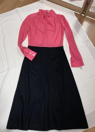 Платье стильное на прохладную погоду