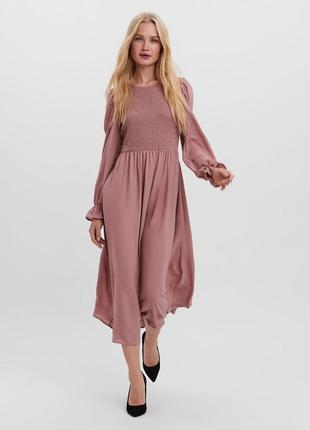 Розовое платье макси с оборкой на манжетах  vero moda5 фото