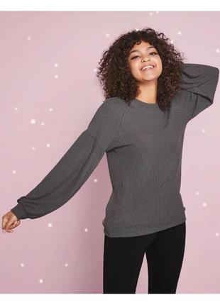 Жіночий в'язаний однотонний светр esmara