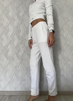 Спортивные котоновые штаны джоггеры