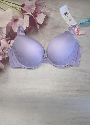 Красивый бюстгальтер на пуш-ап