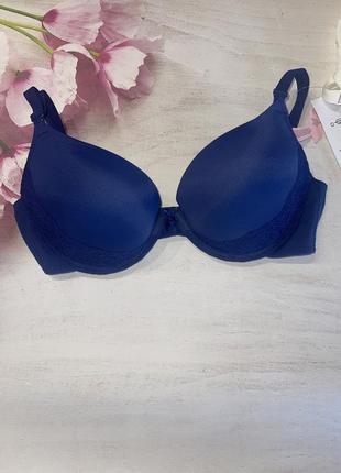 Бюстгальтер на пушапі