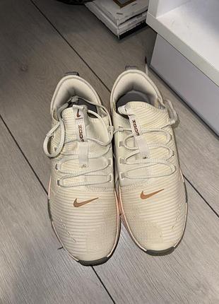 Кроссовки nike женские, размер us 7.5
