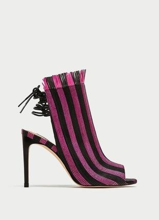 Босоножки каблука zara