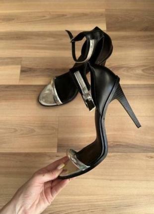 Босоножки zara,босоножки на шпильке