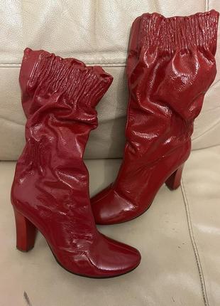 Итальянские кожаные эффектные красные сапоги lasio renzoni