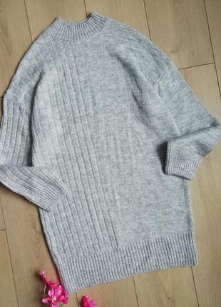 Серое вязаное платье туника