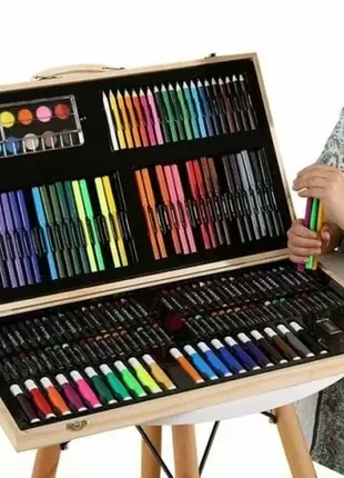Художній набір на 220 предметів у дерев'яній валізці 🎨
