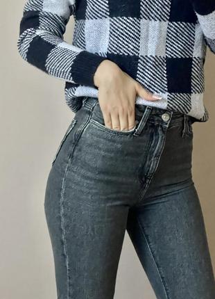 Джинси жіночі вузького крою mom fit