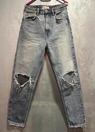Прямі рвані джинси з дірками zara