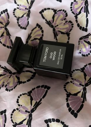 Парфумована вода tom ford oud wood