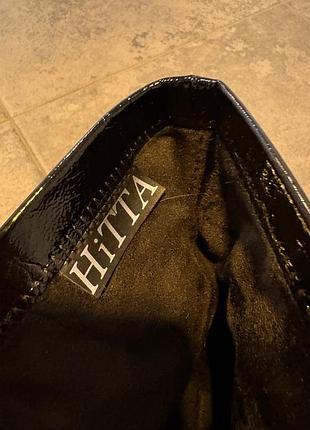 Лаковані чоботи чорні