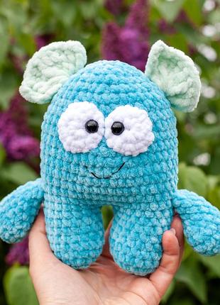 Монстракушка. в'язана м'яка плюшева іграшка монстрик