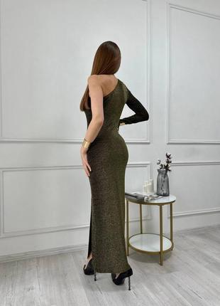 Вечернее платье из люрекса