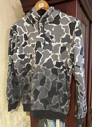 Худі бренду adidas