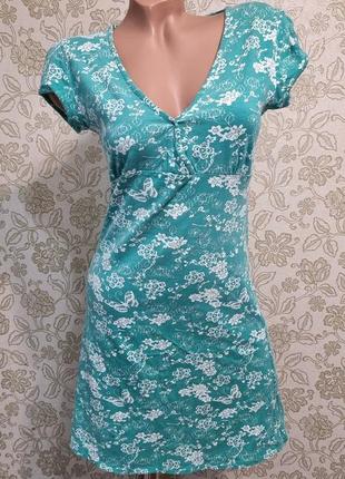 Платье в цветочек размер 44-46