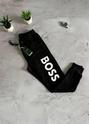 Топові штани від бренду boss big logo у чорному кольорі