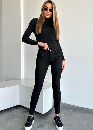 Джинсы скинни