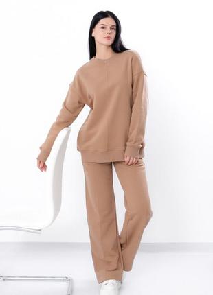 Костюм жіночий