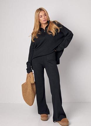 Костюм жіночий