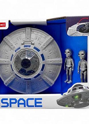 Космическая тарелка с инопланетянами "rocket space"