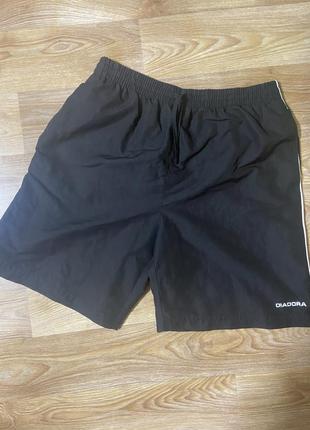 Продам шорти diadora