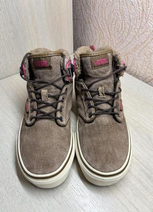 Теплые кожаные кеды vans.